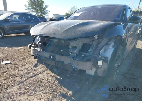 2022 Ford Mustang Mach-E Premium z USA, uszkodzony, nr VIN 3FMTK3SS6NMA03413